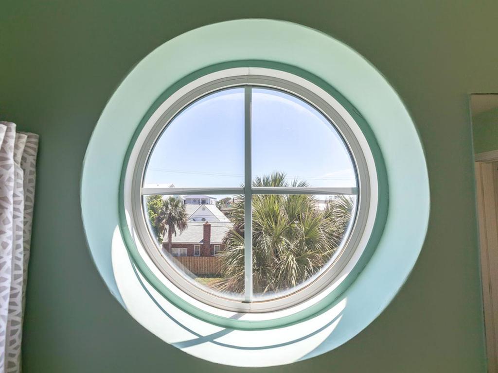 Bee By The Sea Apartment Tybee Island Exterior photo